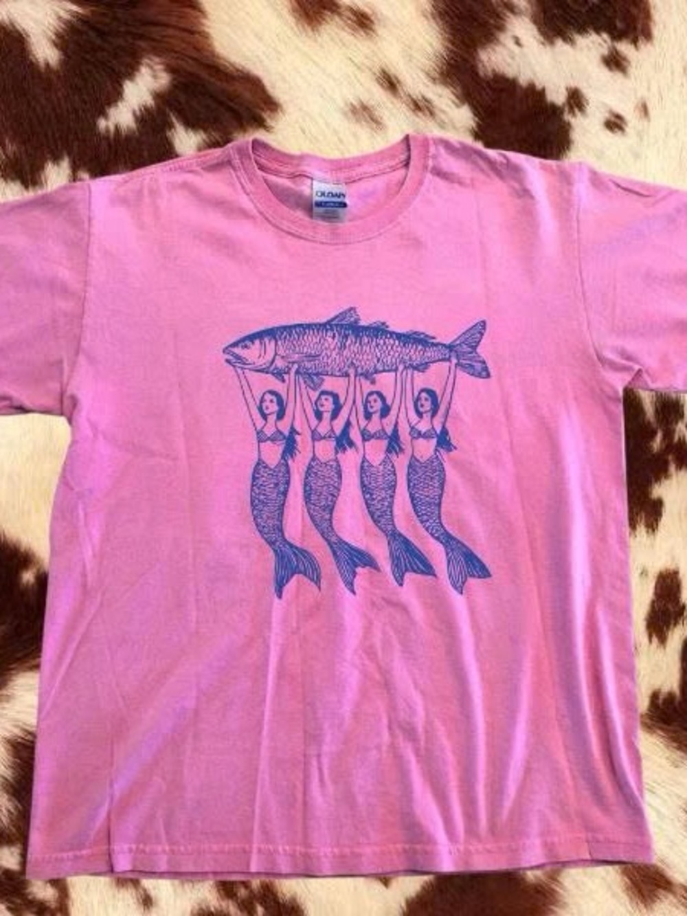 Pink Tee With Mermaid & Fish Gildan Graphic Cute Fish Animal